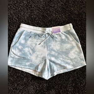 Short jogger stars above from target, size Large